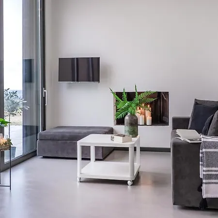 Assos Villas *